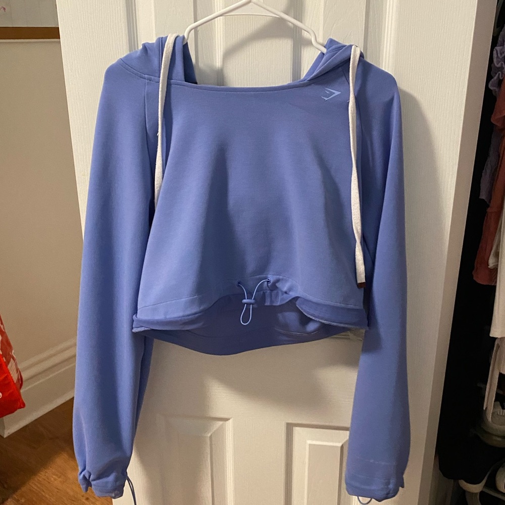 GYMSHARK LIMITED EDITION- crop hoodie
